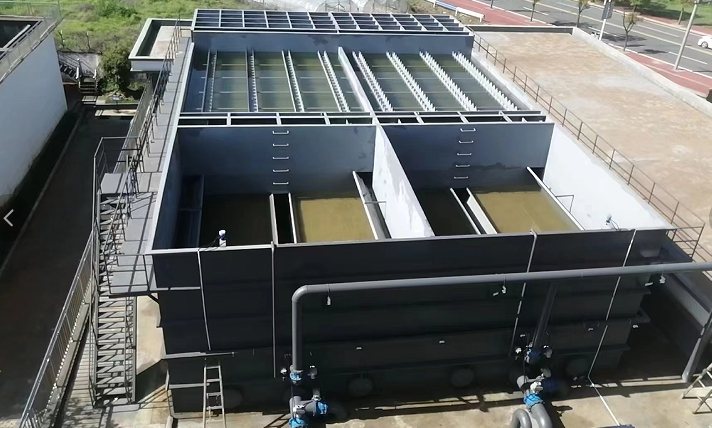 如何選擇合適的一體化凈水設(shè)備？——五個(gè)關(guān)鍵步驟解析2